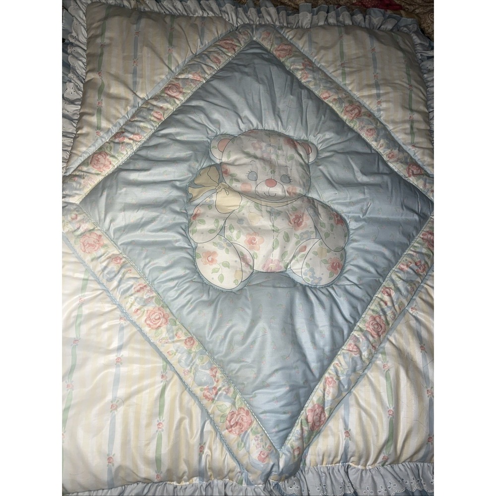 VTG 90s Judi S Teddy Bear Baby Quilt   36x45 Blanket Puffy  Ruffle Cottagecore